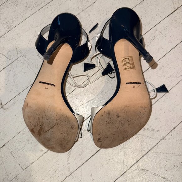 Dolce & Gabbana Sailor Patent Leather Heels - Picture 4 of 6